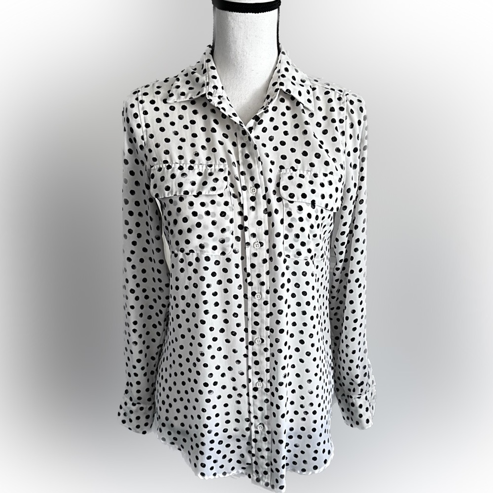 Who What Wear Black & White Long Sleeve or Rolled Up Polk a dots Button Shirt